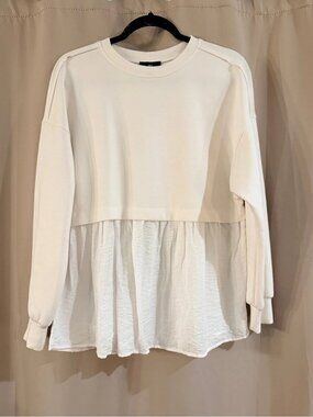 Women’s I.N. San Francisco Cream Layered Peplum Sweatshirt